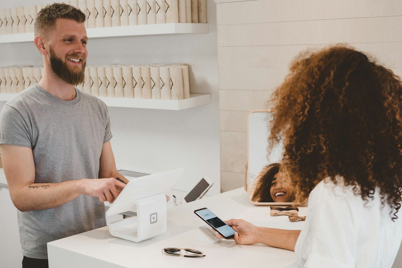 Dynamic Pricing Intelligence for Multi-Tenant Commerce